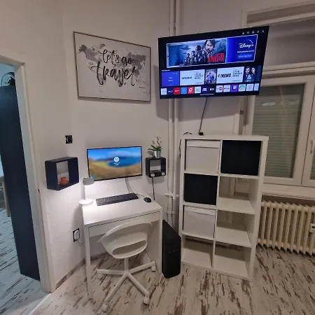 Apartment Point *