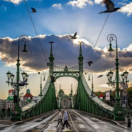 Point Budapest